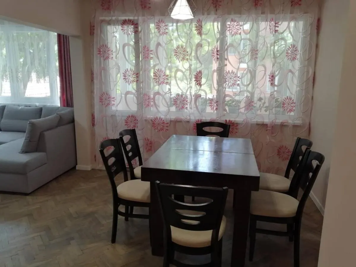 В Сърцето На Варна Ви Очаква Прекрасен И Просторен Апартамент Apartmán Varna