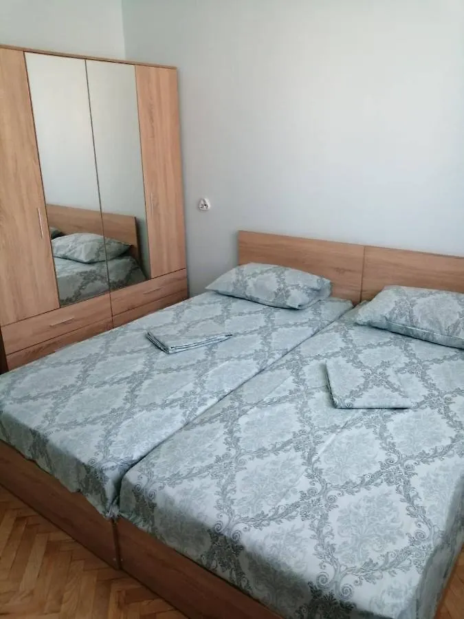 В Сърцето На Варна Ви Очаква Прекрасен И Просторен Апартамент Apartmán